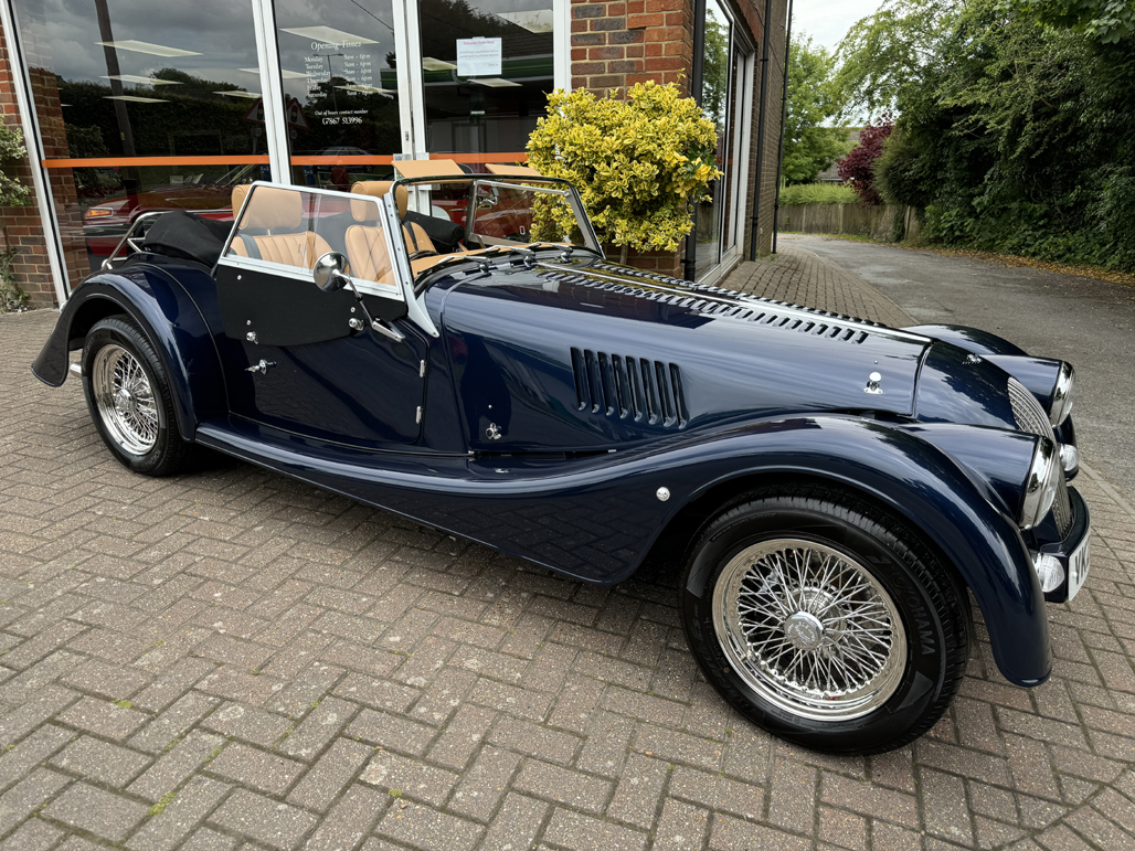 2020morganplus4-blue