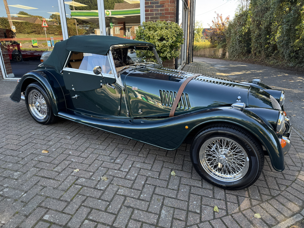 2019morganplus4-green1